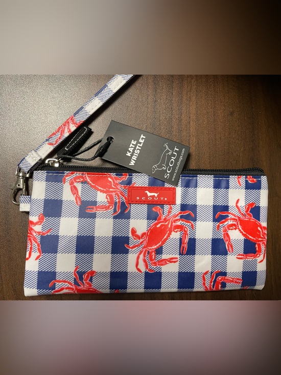 Scout Handbags - NWT Scout Clawsome Crab Kate Wristlet 🦀🦀🦀